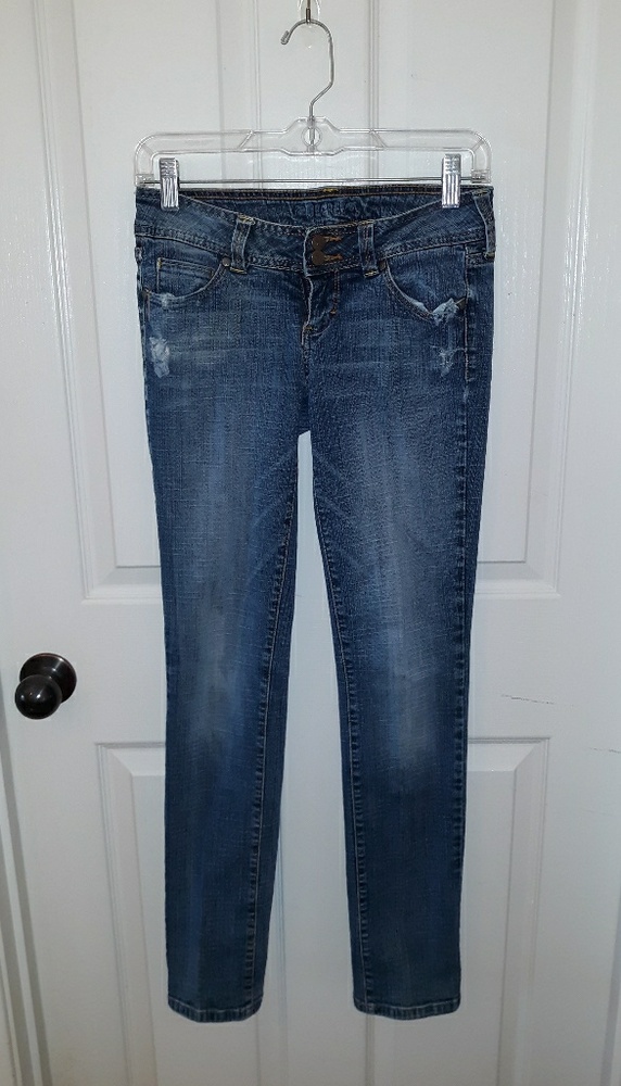 Decree brand distressed jeans